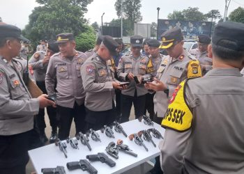 Kapolsek Pondok Aren Ajak Anggota Baca Asmaul Husna, Cek Senpi, Hingga Cek Rutan Saat Apel Pagi