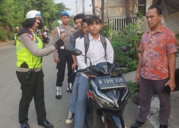 Lagi!! Penindakan Rutin Bagi Pengendara Lawan Arus Oleh Sat Lantas Polres Metro Depok