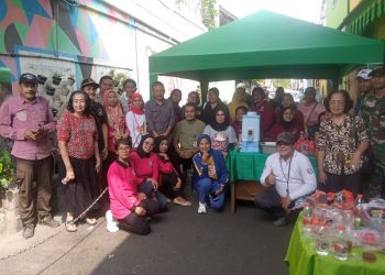 Bhabinkamtibmas Gunung Sahari Selatan melaksanakan dan memonitoring kegiatan Jumat Keliling