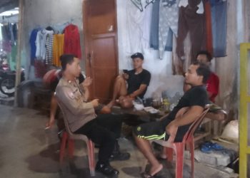 Bhabinkamtibmas Kelurahan Semanan Laksanakan Giat Sambang Antisipasi Gangguan Kamtibmas