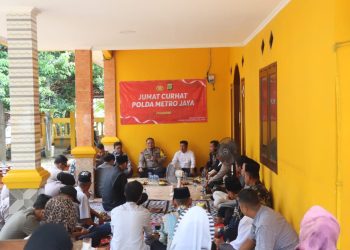 Jum’at Curhat di Lengkong Karya, Kapolres Tekankan Pentingnya Pendataan Warga Cegah Gangguan Kamtibmas