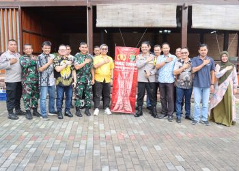 Rembug Warga Kapolres Metro Depok Bersama Warga Rw 11 Leuwinanggung Tapos Depok