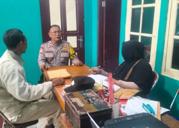 Aiptu Sunarto Sambang Wilayah di Sekretariat RW 03 Kelurahan Johar Baru