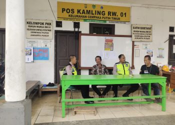 Panit Binmas Sambangi Warganya di Pos RW 01