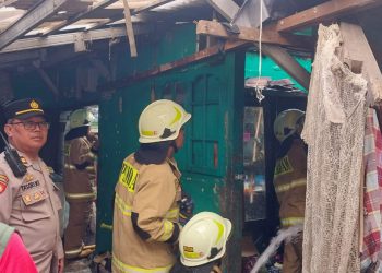 Kebakaran Hebat di Pondok Pinang: 7 Rumah Hangus Terbakar