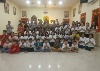 Polsek Pebayuran Polres Metro Bekasi Lakukan Pengamanan Perayaan Waisak 2568 BE