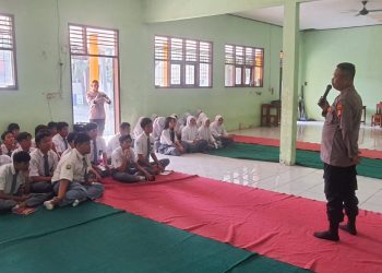 Melalui “Police Go To School” Sat Binmas Polres Tangsel Ajarkan Kesadaran Hukum Kepada Siswa