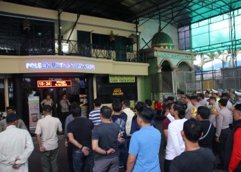 Pastikan Situasi Kondusif, Polsek Metro Tamansari Gelar Apel Pengamanan Malam Idul Adha 2024