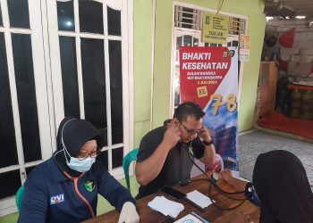 Hari Bhayangkara ke-78, Polsek Pinang Berbagi Bingkisan Sembako dan Gelar Pengobatan Gratis