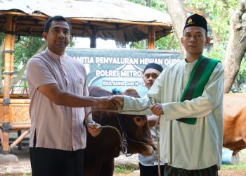 Kapolres Metro Bekasi Gelar Shalat Ied dan Rayakan Idul Adha 1445 H, Tekankan Persaudaraan dan Keamanan