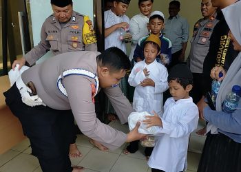 Santunan Anak Yatim Oleh Polsek Cakung dan Doa Bersama Di Jakarta Garden City Cakung