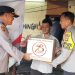 Dalam Rangka HUT Bhayangkara ke -78 Polsek Bekasi Selatan Bagikan Baksos Kepada Warga