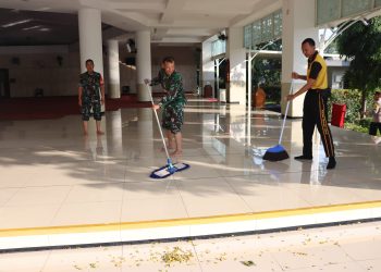 Sambut Hari Bhayangkara Ke-78, Polresta Bandara Soetta Bersama TNI dan Security Gelar Baksos di Masjid AT Taqwa Garuda City Center