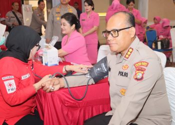 Jelang HUT Bhayangkara ke-78, Kapolres Jakut Ikut Donorkan Darah