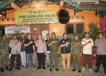 Kapolsek Kemayoran Melaksanakan Kunjungan ke Siskamling di Wilayah Harapan Mulia