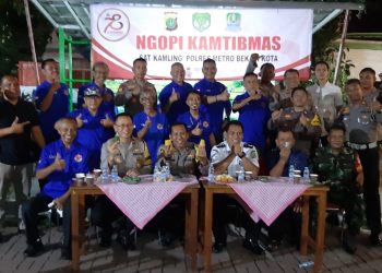 Ngopi Bareng: Polres Metro Bekasi Kota dan Warga Bersama-Sama Jaga Keamanan di Pekayon Jaya