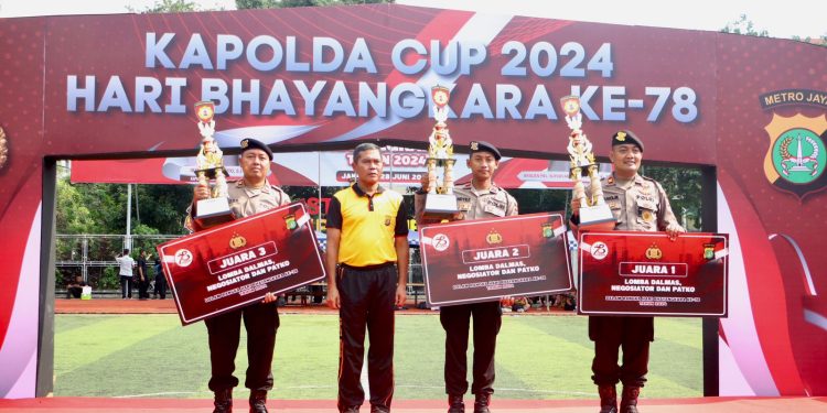 Polda Metro Jaya Beri Hadiah Pemenang Perlombaan Kapolda Cup 2024