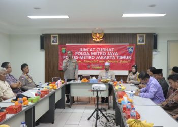 Jumat Curhat, Polisi Tampung Keluh Kesah Pedagang Pasar Kramatjati