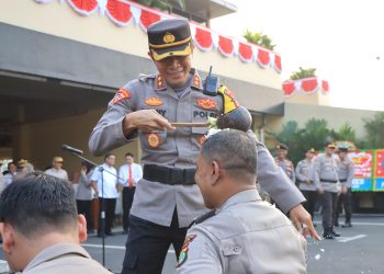Polres Metro Bekasi Kota Gelar Upacara HUT Bhayangkara ke-78 dan Kenaikan Pangkat Personel