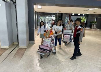 Polsubsektor Bandara Soetta Gelar Patroli dan Berikan Imbauan Kepada Pengguna Jasa Penerbangan
