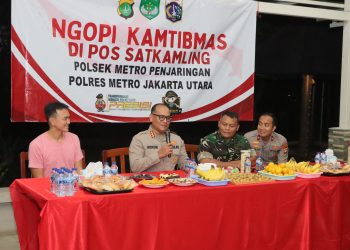 Ngopi Kamtibmas di Kapuk Muara, Kapolres Ajak Warga Damai Bertetangga
