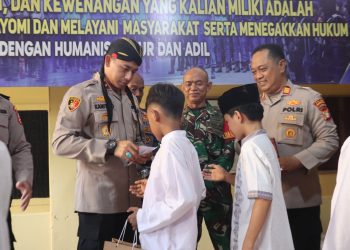 Mendapatkan Nominasi Polsek Terbaik Pada Kompolnas Awards, Polsek mampang bersyukur dengan santunan anak yatim