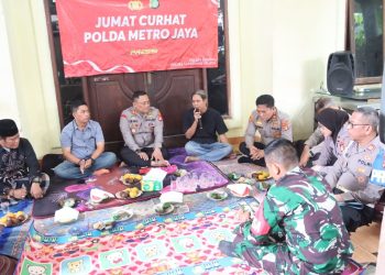 Jum’at Curhat, Kapolres Tangsel Serap Masukan Warga Pakujaya dan Tekankan Jaga Kebersamaan Jauhi Perpecahan