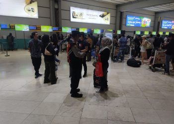 Polsubsektor Beri Imbauan di Terminal 2 Bandara Soetta sampaikan pesan kamtibmas kepada pengguna jasa penerbangan