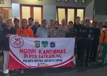 Kapolsek Jatinegara Gelar Dialog Kamtibmas Bahas Siskamling dengan Tiga Pilar