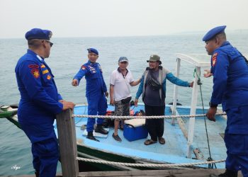 Satpolairud Polres Kepulauan Seribu Laksanakan Patroli Laut Dialogis, Himbau Nelayan Hindari Ilegal Fishing dan Waspadai Cuaca Buruk