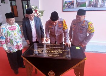 Wakapolda Metro Jaya Resmikan Masjid Al-Iman Tangerang Selatan
