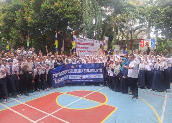 Satlantas Polres Metro Jakarta Barat Ajak Siswa SMPN 130 Disiplin Berlalu Lintas, Cegah Bullying dan Tolak Narkoba