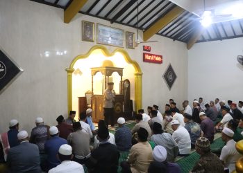 Polsek Pondok Aren Melaksanakan Safari Sholat Subuh Berjama’ah di Masjid Jami’ Nurul Falah
