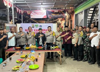 Wakapolres Metro Jaksel Ngopi Kamtibmas Bareng Warga di Pos Satkamling Bintaro