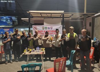 Kapolsek Jatinegara Gelar “Ngopi Kamtibmas” di Kelurahan Bidaracina Imbau Tingkatkan Siskamling