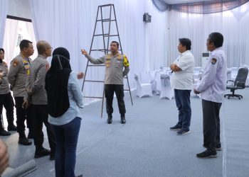 Kapolrestro Bekasi Tinjau Kesiapan Pengamanan Pendaftaran Calon Bupati dan Wakil Bupati