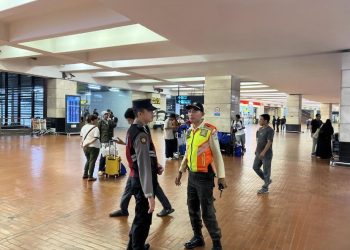 Gandeng Avsec, Polisi Sampaikan Pesan Kamtibmas di Terminal 2 Bandara internasional