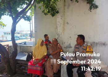 Bhabinkamtibmas Pulau Pramuka Sosialisasikan Perlindungan Perempuan dan Waspada Hoax di Pulau Pramuka