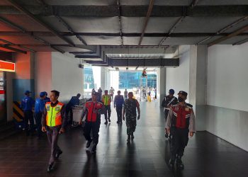 Patroli Gabungan, Polisi Bandara Soetta Sampaikan Pesan Kamtibmas ke Masyarakat