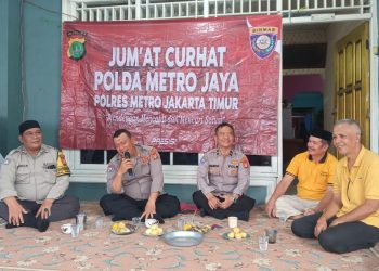 Polsek Pasar Rebo Gelar “Jumat Curhat” Bersama Warga dan Orang Tua Siswa di Kalisari