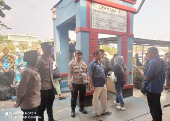 Kasat Pam Obvit Polres Kepulauan Seribu Pimpin Pengamanan Keberangkatan Kapal di Dermaga Marina Ancol
