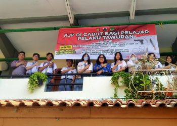Lewat Pemasangan Spanduk, Polsek Metro Tamansari Ingatkan Pelajar Akan Bahaya Tawuran