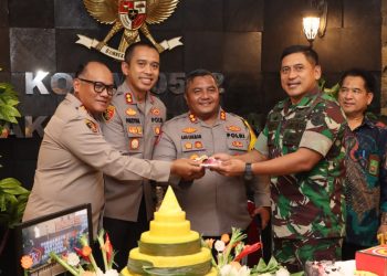 Kapolres Pelabuhan Tanjung Priok bersama Forkopimko Jakarta Utara berikan ucapan Dirgahayu TNI ke 79