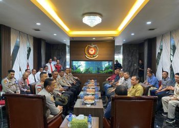 Jajaran Polres Metro Jakarta Timur beri kejutan pada HUT TNI ke 79