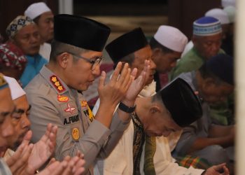 Jelang Pelantikan Presiden dan Wakil Presiden 2024, Kapolres Metro Jakarta Utara Salat Subuh Keliling