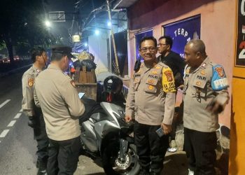 Kapolsek Duren Sawit Cegah Tawuran dengan Tinjau Situasi di Klender