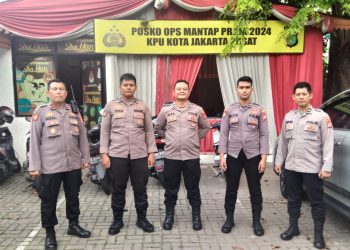 Kapolsubsek Pasar Baru Pimpin Apel Pengamanan Posko Mantap Praja 2024 di KPU Jakarta Pusat