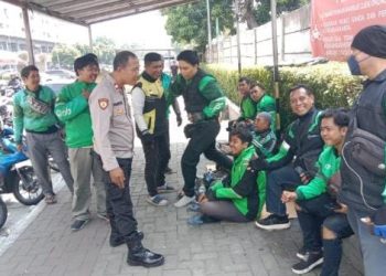 Kapolsubsektor Rawasari Ajak Komunitas Ojek Online Jaga Kerukunan Jelang Pilkada