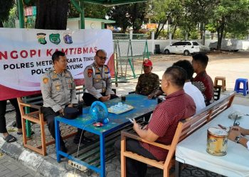 Ngopi Kamtibmas, Polsek Cipayung Ajak Warga Jaga Kondusifitas Jelang Pilkada