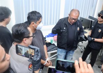 Polisi Geledah ‘Kantor Satelit’ Judi Online Yang Libatkan Pegawai Komdigi